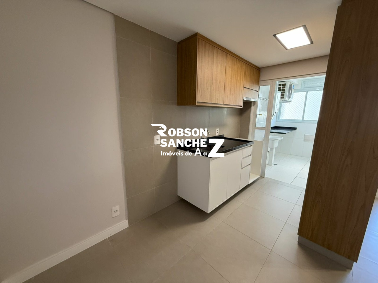 APARTAMENTO EM SANTO AMARO