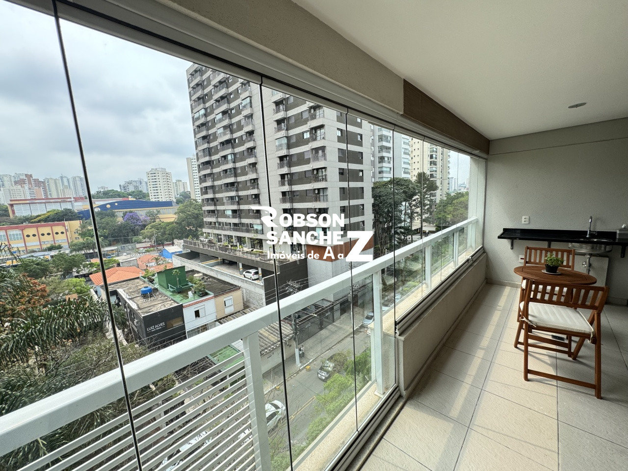 Apartamento á venda, 3 Quartos, sendo 1 suite, varanda e 2 vaga no Jardim Prudencia !