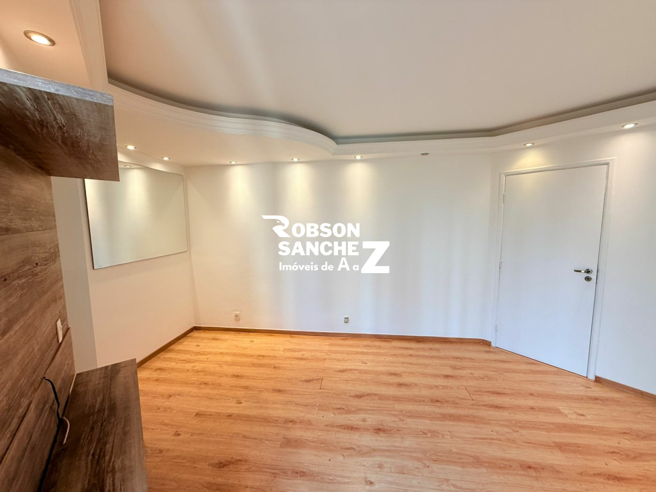 OPORTUNIDADE NA REGIÃO - APARTAMENTO EM ANDAR ALTO COM 2 DORMS - SACADA - 1 VAGA Apartamento com 50m2 no Condomínio Projeto Viver Jardim Marajoara.