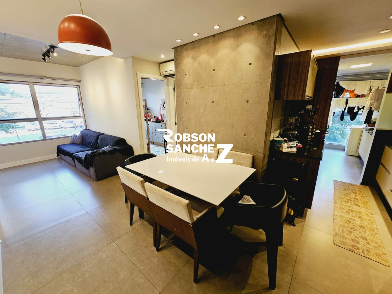 Apartamento Condominio MaxHaus, 2 dormitórios, 2 banheiros, 2 vagas