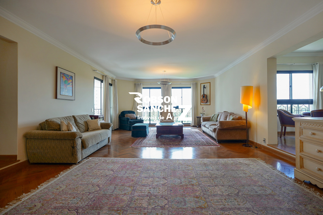 Apartamento á Venda no Jardim Marajoara com 309m², 4 suítes com closet 4 vagas.