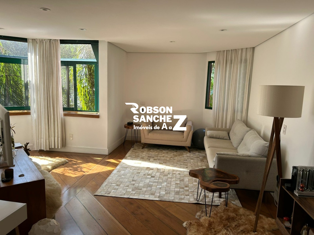VENDA APARTAMENTO SEMIMOBILIADO